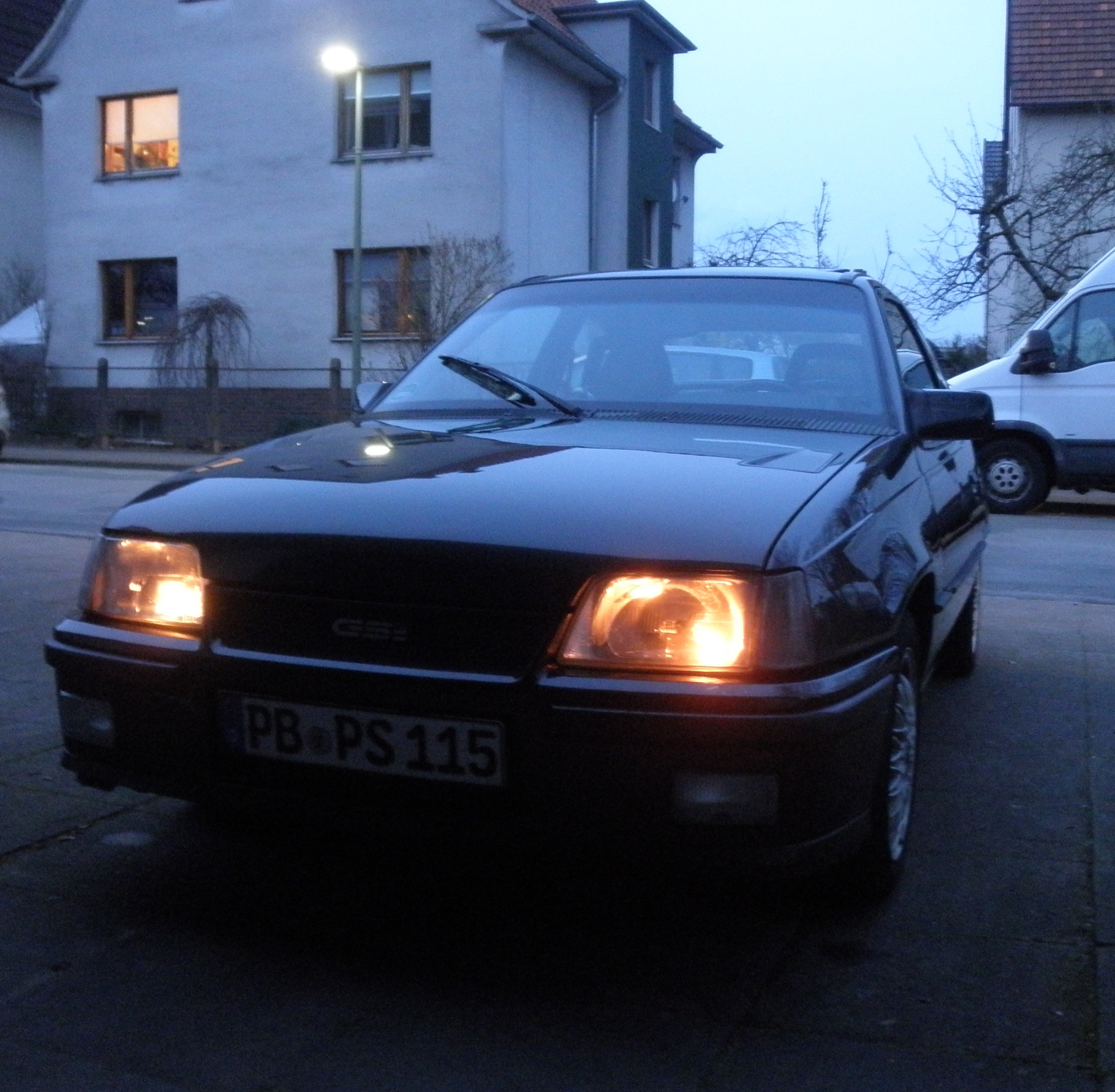 Gewaschen geht er ins Bett.