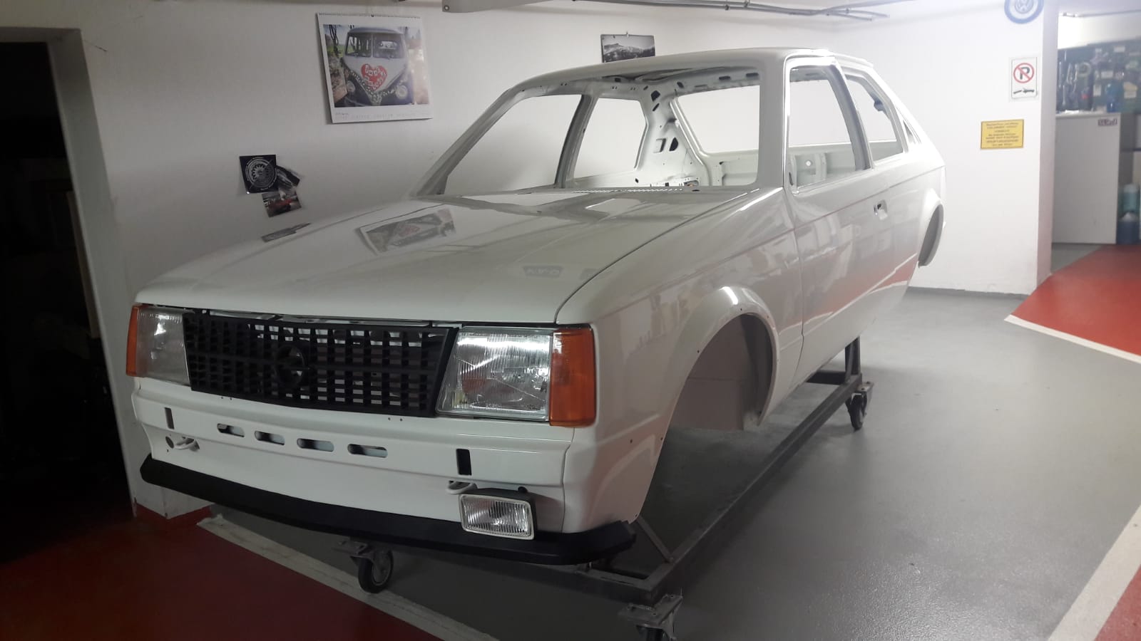 sieht einmal alles nicht so übel aus, die Spaltmasse passen, macht ein gutes bild