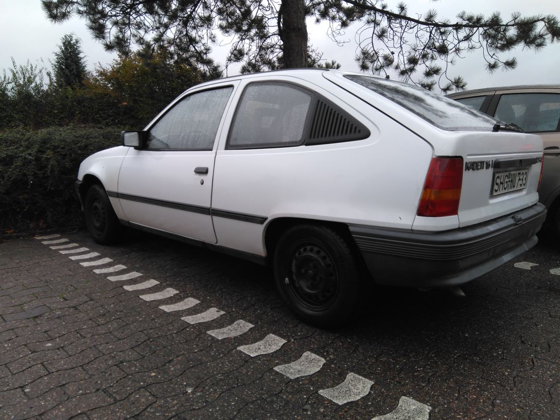 Opel Kadett E CC aus 1987 unverbastelt Originalzustand mit H-Kennzeichen selten 75 PS