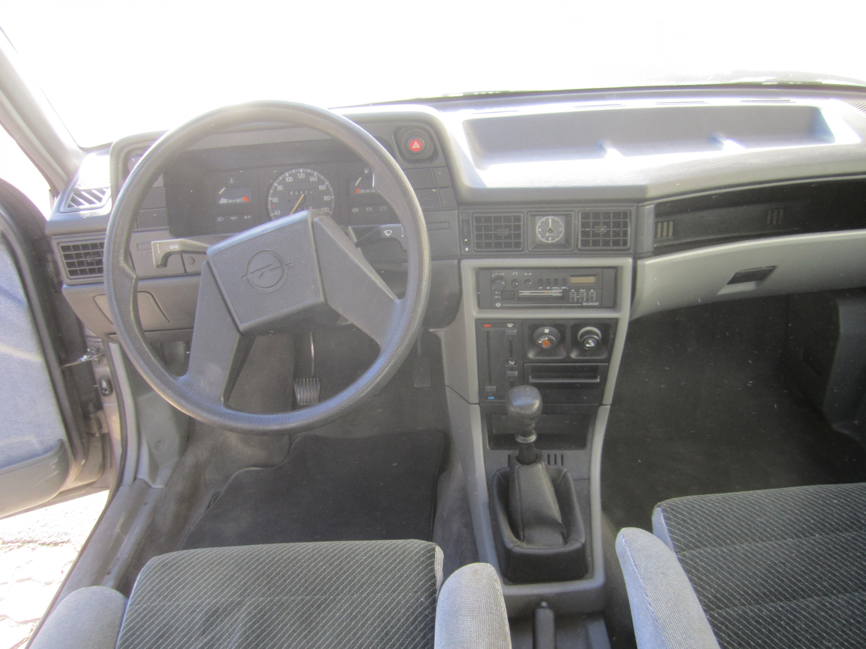 Opel Kadett E 1,6i Stufenheck Tiffany