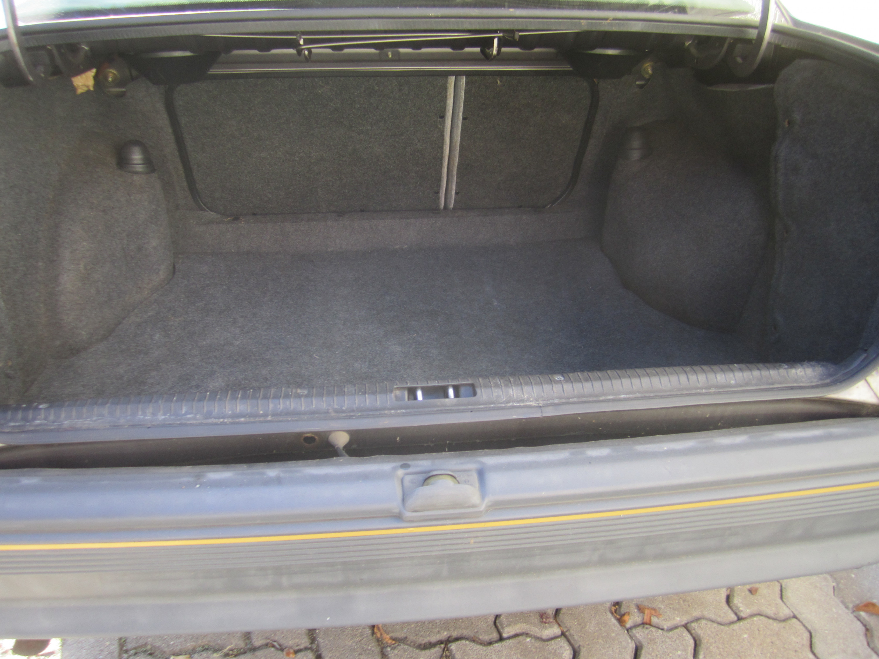 Opel Kadett E 1,6i Stufenheck Tiffany