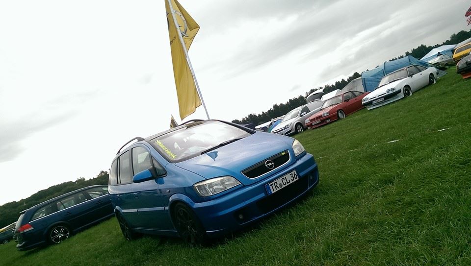 10615385_896032623757521_6671993120226753990_n