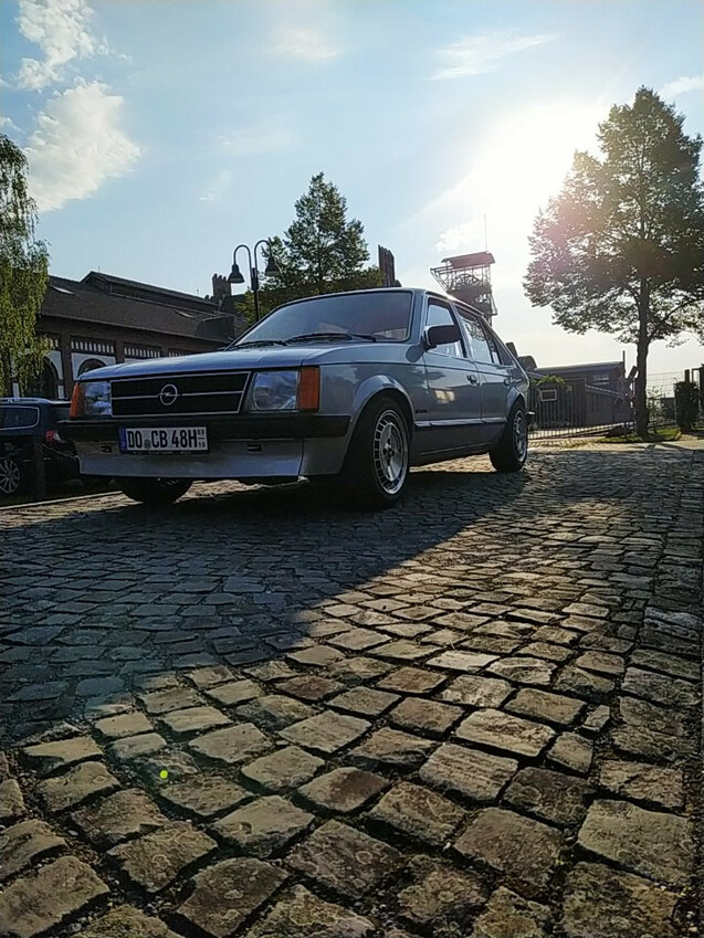 Opel Kadett D 1,3 S Berlina