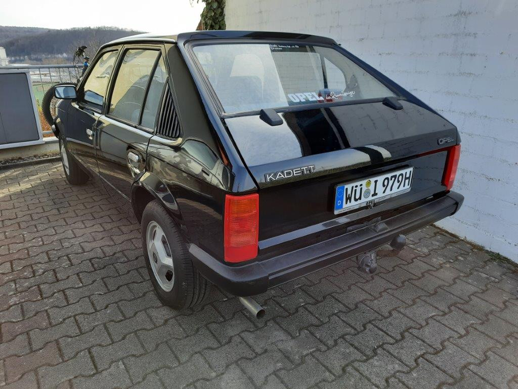 Kleine Heckklappe hinten