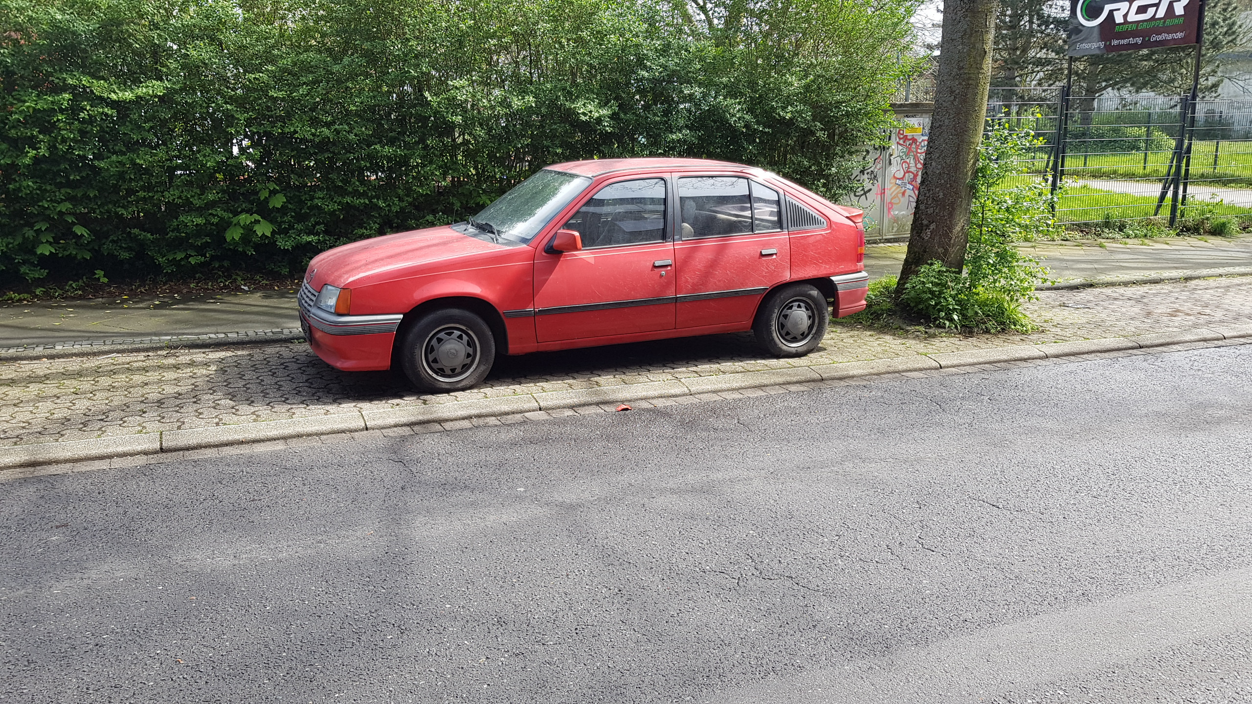 Erst mal vorübergehend vor die Tür gestellt!