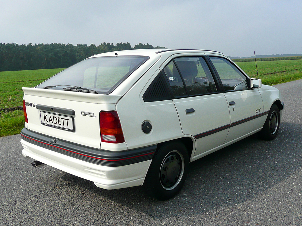 Kadett GT hinten rechts