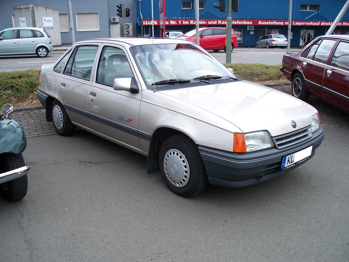 Opel Kadett E Stufenheck