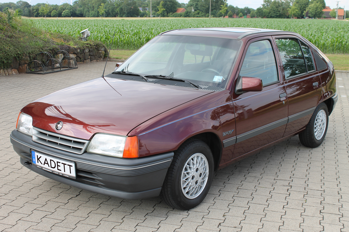Kadett Beauty Front
