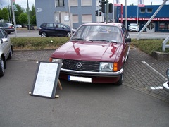 Opel Rekord E1 2.0