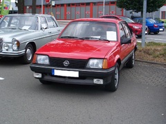 Opel Ascona C 1.6 SR